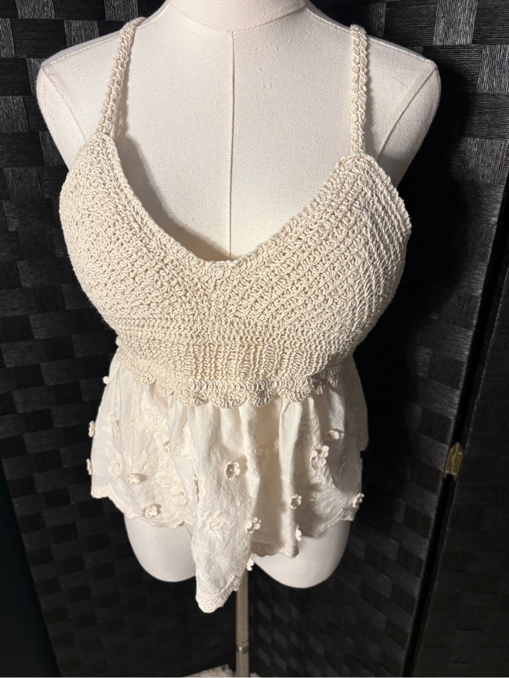 Rebellion Again Boho Cream Crochet V-Neck Floral Babydoll Tank Top